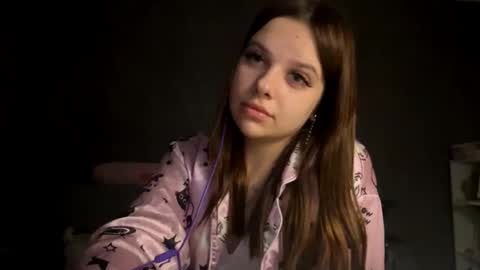 Vicky online show from September 25, 4:00 pm