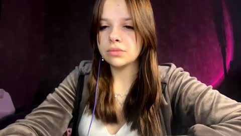 Vicky online show from September 26, 2:21 pm