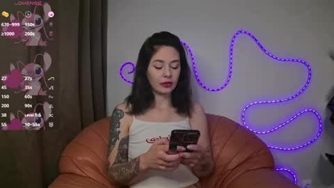 Camomile Lil online show from March 19, 9:02 am