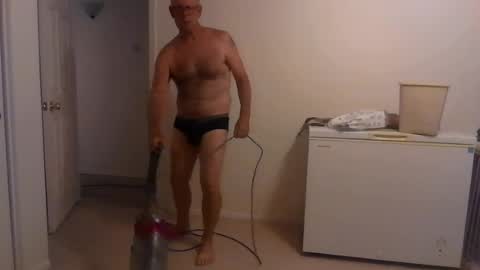 Snapshot of camperjay chatting on July 1, 9:58 pm james online show from July 1, 9:58 pm