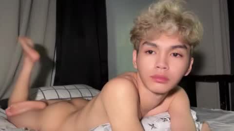 Ethan online show from February 22, 9:02 pm