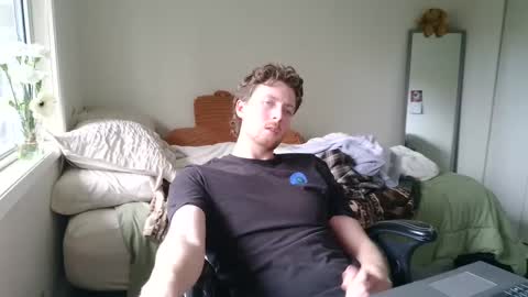 Snapshot of canadianstud18 chatting on February 13, 10:22 pm Devon online show from February 13, 10:22 pm