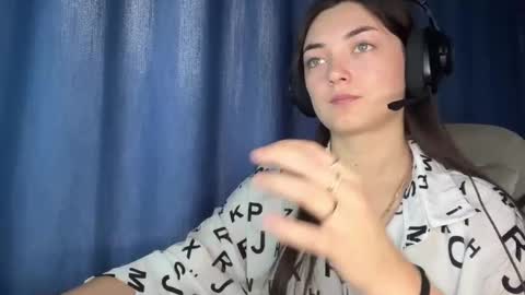 Kate online show from December 15, 6:06 am