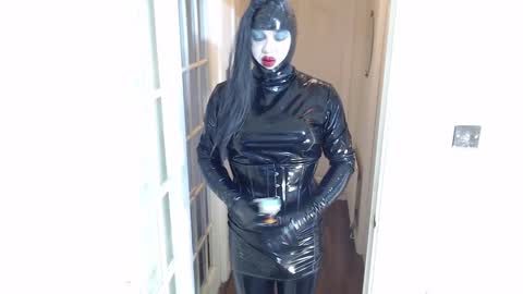 candi smokes online show from February 17, 2:37 pm