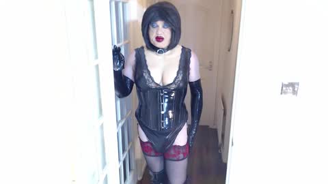 candi smokes online show from March 14, 2:22 pm