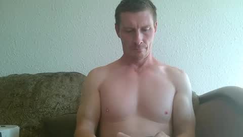 Snapshot of candianman86 chatting on July 16, 3:51 pm candianman86 online show from July 16, 3:51 pm