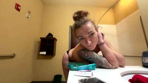 candicegurley1993 online show from January 18, 1:42 am