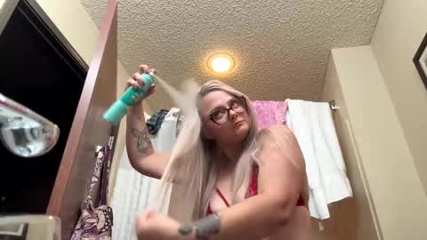 Snapshot of candicewlahna chatting on September 23, 12:30 pm candicewlahna online show from September 23, 12:30 pm