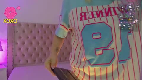 Snapshot of candiegilson__ chatting on January 19, 11:25 am Candie online show from January 19, 11:25 am