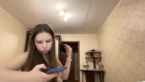 Isabella online show from November 27, 9:33 am