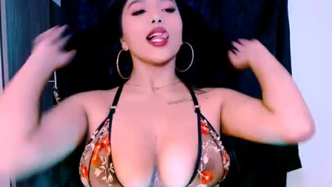 candy  online show from June 10, 2:49 pm