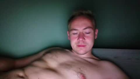 candy_boy_xoxo online show from July 18, 10:57 pm