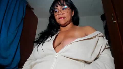 Candy  Brown online show from March 4, 1:33 am