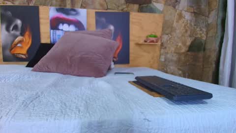 Jolie online show from February 26, 8:30 pm