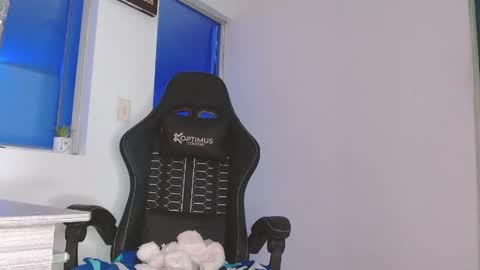 candy_giuliana21 online show from April 9, 1:38 am