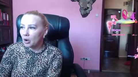 candy_hellenx online show from May 2, 8:30 am