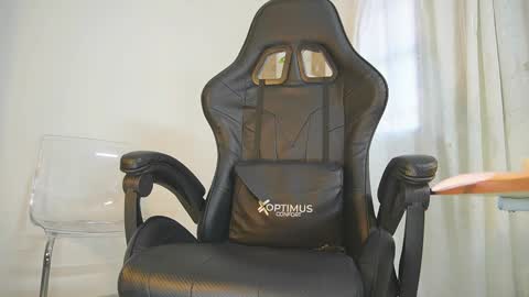 Nickol online show from February 2, 9:35 pm