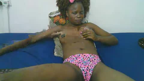 Snapshot of candy_lisah chatting on April 5, 6:32 am Lisa online show from April 5, 6:32 am