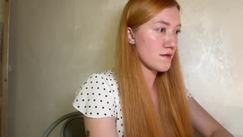 Snapshot of candy_lullaby chatting on August 5, 4:43 pm candy_lullaby online show from August 5, 4:43 pm