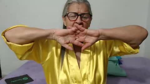 candy online show from September 21, 12:40 pm