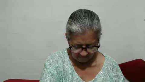 candy online show from October 12, 11:20 am