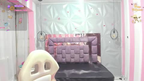 Snapshot of candy_morgan412 chatting on November 7, 11:10 am Ania online show from November 7, 11:10 am