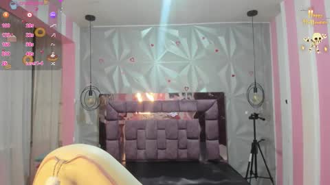 Snapshot of candy_morgan412 chatting on November 9, 11:08 am Ania online show from November 9, 11:08 am