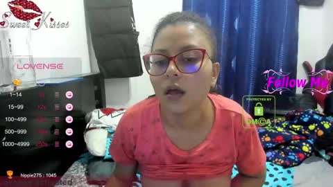 Snapshot of candy_val chatting on February 4, 6:57 am candy_val online show from February 4, 6:57 am