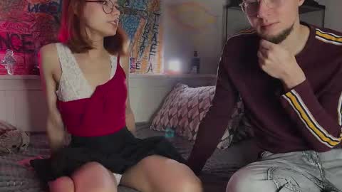 candybeee online show from November 18, 2:10 pm