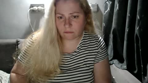 Laura online show from January 15, 11:51 pm