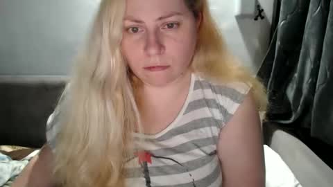 Laura online show from February 2, 7:25 pm
