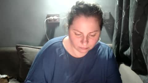 Laura online show from December 22, 7:22 pm