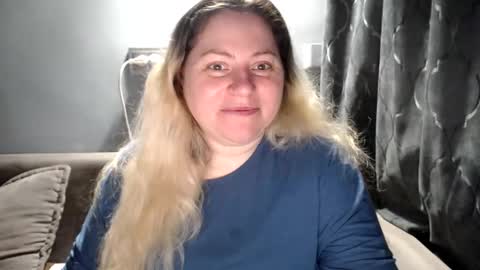 Laura online show from March 1, 6:21 pm