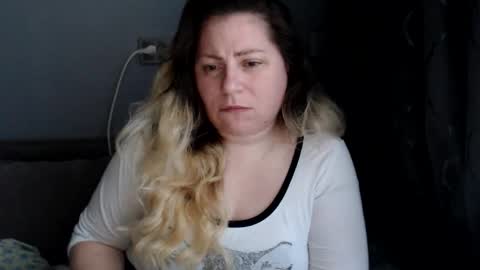 Laura online show from May 24, 7:24 am