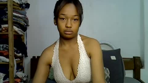 candyh0 online show from July 8, 5:01 am