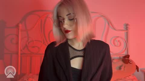 Snapshot of candyhannah chatting on September 17, 7:26 pm You can call me HH online show from September 17, 7:26 pm