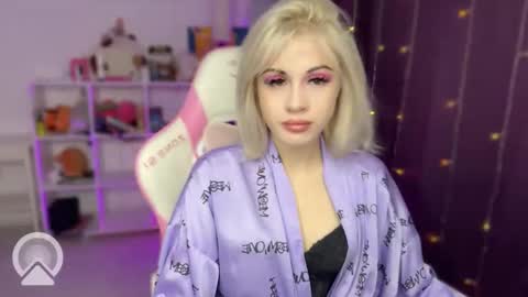 Snapshot of candyhannah chatting on September 29, 5:18 pm You can call me HH online show from September 29, 5:18 pm