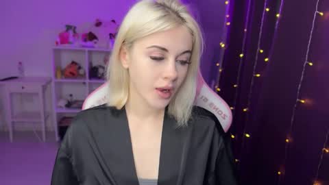 You can call me HH online show from October 18, 8:20 pm