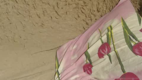 say meow and send tips  online show from December 7, 9:11 pm