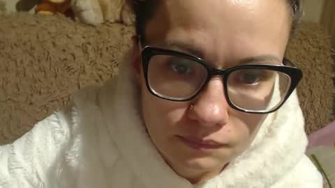 say meow and send tips  online show from December 20, 8:23 pm