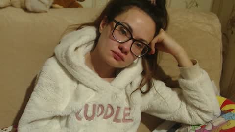 say meow and send tips  online show from March 3, 2:04 am