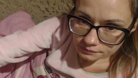 say meow and send tip  online show from December 4, 12:52 am