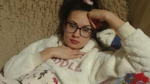 say meow and send tip  online show from February 9, 1:22 am