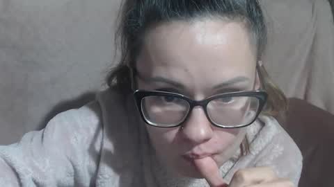 say meow and send tip  online show from February 7, 4:00 pm