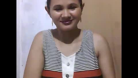 Snapshot of candylovesex2300 chatting on December 23, 6:27 pm candylovesex2300 online show from December 23, 6:27 pm