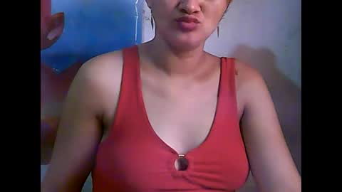 Snapshot of candylovesex2300 chatting on January 19, 6:31 am candylovesex2300 online show from January 19, 6:31 am
