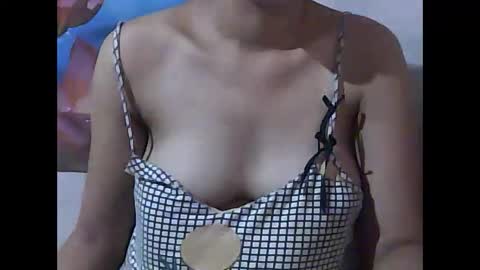 Snapshot of candylovesex2300 chatting on January 25, 8:53 am candylovesex2300 online show from January 25, 8:53 am