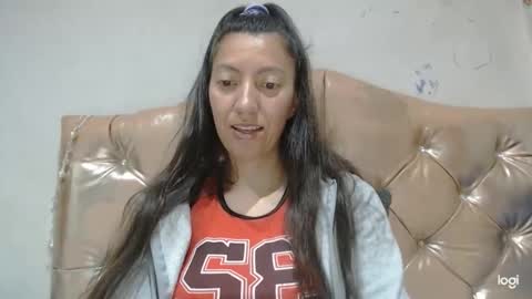 candymilfff online show from February 11, 9:35 pm