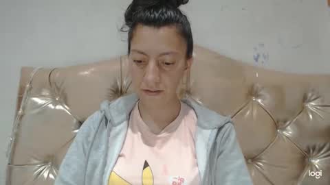 candymilfff online show from February 13, 9:27 pm