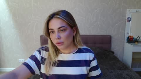 Snapshot of candymini chatting on March 11, 7:48 am candymini online show from March 11, 7:48 am